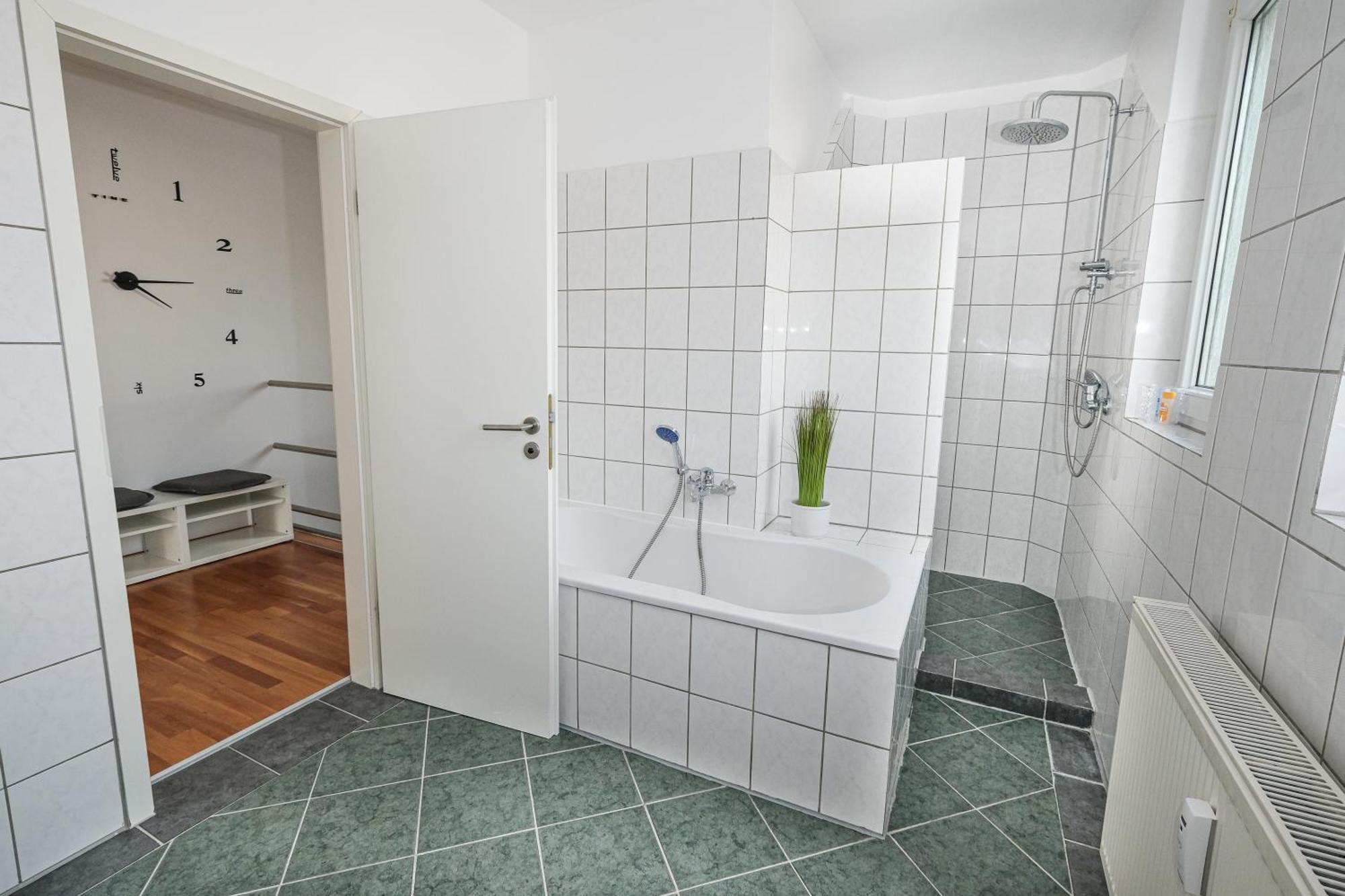 Apartment Mit Wohnflair เอสเซน ภายนอก รูปภาพ